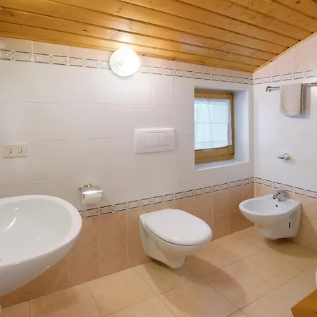 Apartment Lorella 5 *